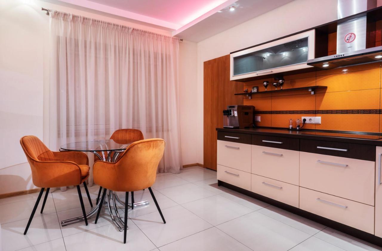 Premium Jacuzzi Apartment Klaipėda Exterior foto